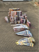 Politie Beringen-Ham-Tessenderlo neemt grote hoeveelheid vuurwerk in beslag in samenwerking met FOD Economie.